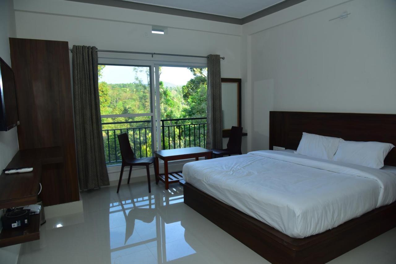 Grand Misty Heaven Villa Madikeri Exterior photo