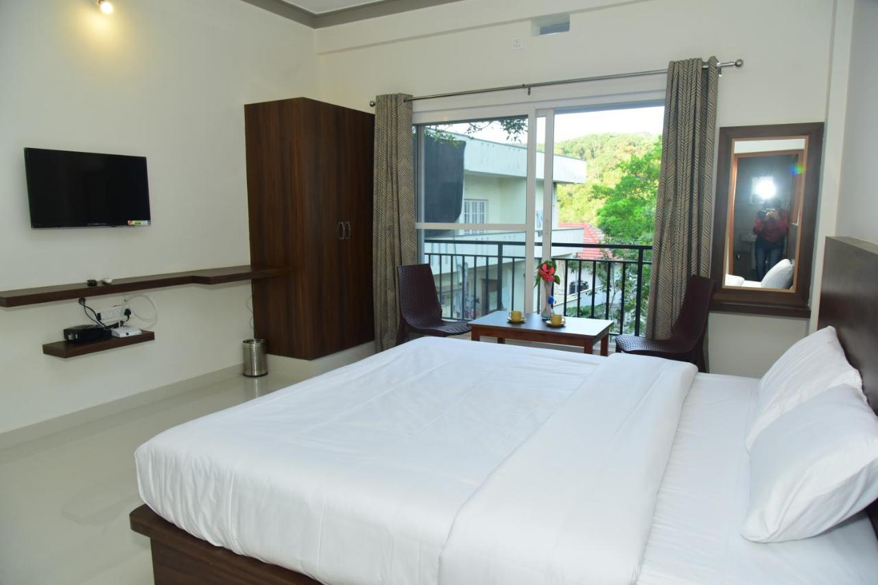 Grand Misty Heaven Villa Madikeri Exterior photo